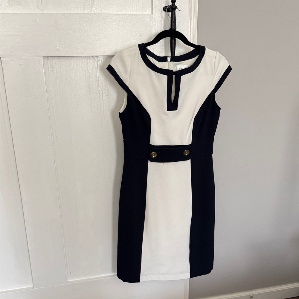 Studio I Black and White Cap-Sleeve Colorblock Sheath Dress 18